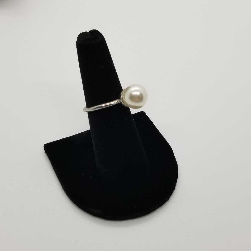 silver tone faux pearl ring size 6.5